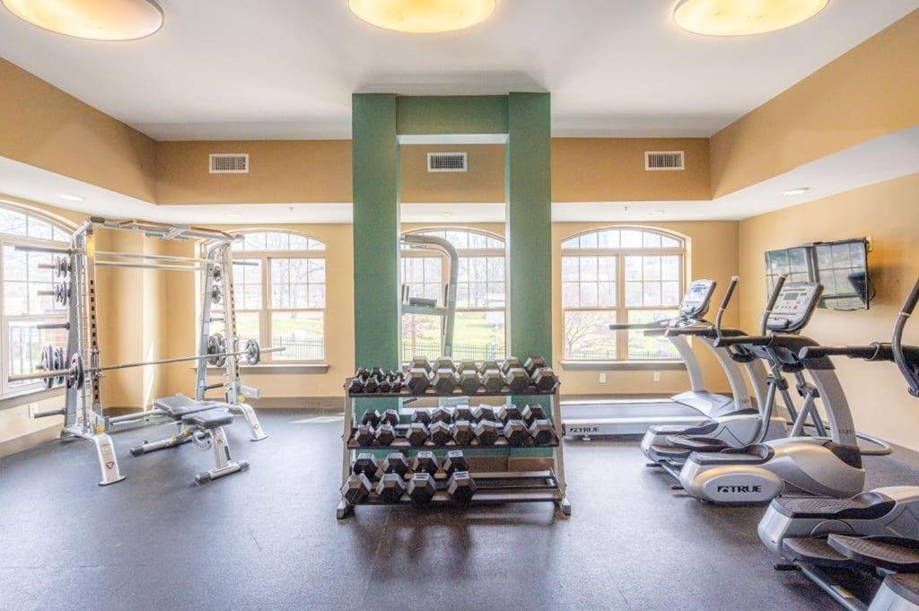 Апартаменты Urban 1Br In Uptown Area With Gym And Balcony Шарлотт Экстерьер фото