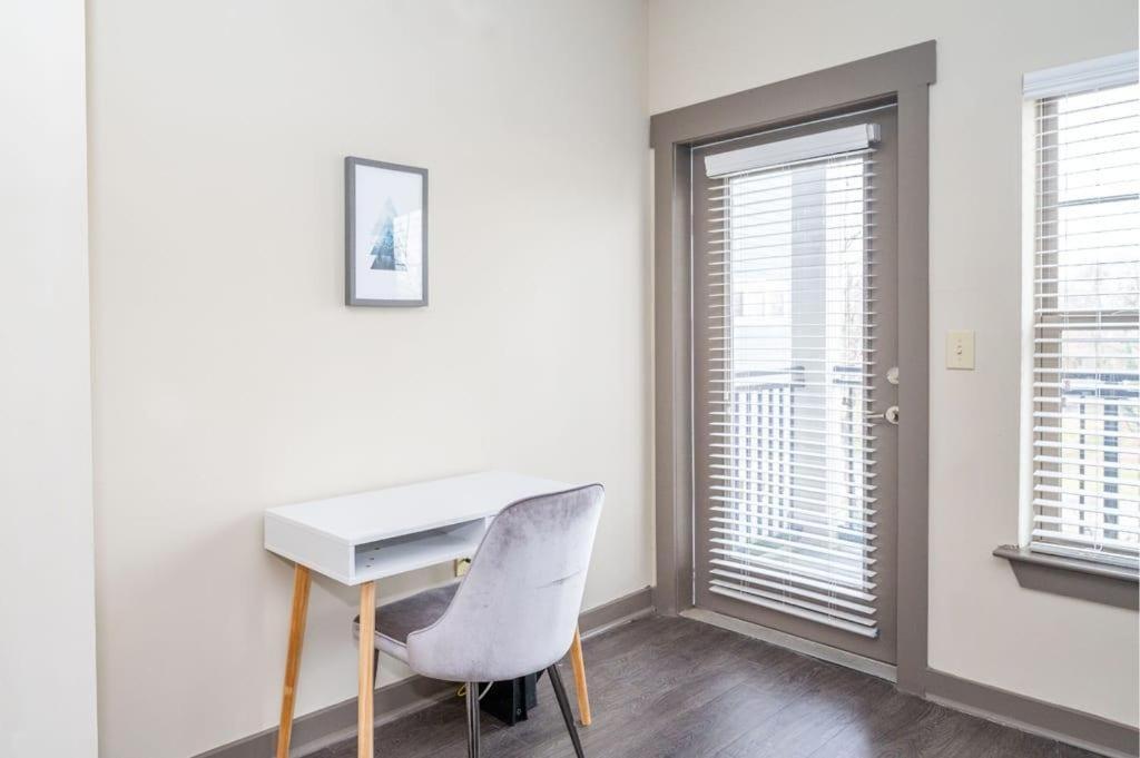 Апартаменты Urban 1Br In Uptown Area With Gym And Balcony Шарлотт Экстерьер фото